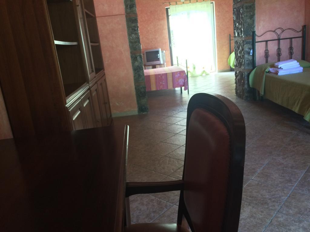 Societa Agricola Mg Florplant Villa Francavilla Marittima Kamer foto